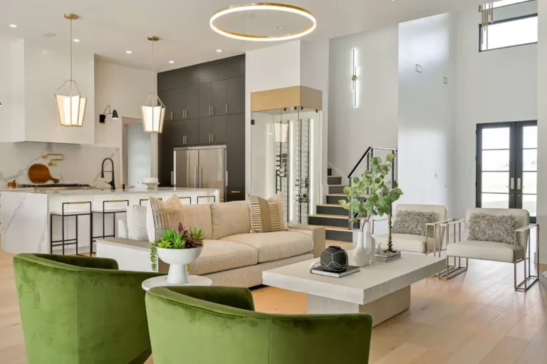 ac4da4aa-b984-4ef4-9987-759f4e6de3dd-custom-65c3a9067e674